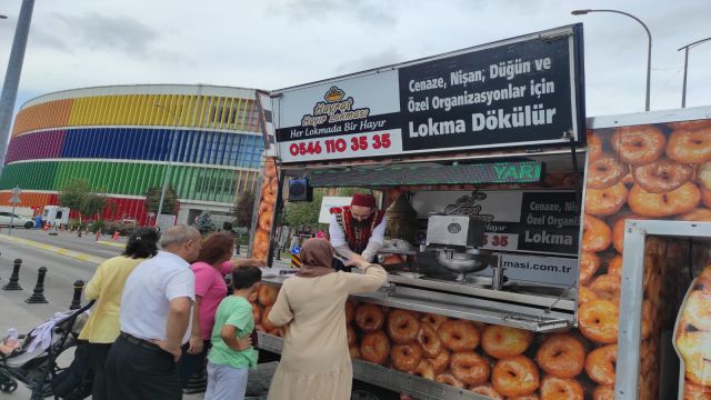 İstanbul'da Lokma Dağıtımı İçin En İyi Zamanlar