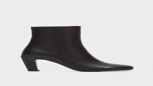 Topuklu Ayakkabı Modellerinde Şıklığın Yeni Yorumu Neslihan Canpolat'da!