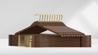 Toptan Ahşap Askı Kullanmanın Mağazalara Sağladığı Avantajlar