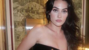 Esra Bilgiç’in Özel Hayatı Gündemde!